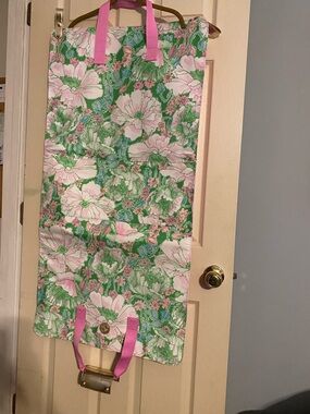 Lilly Pulitzer Green GWP Garment Bag